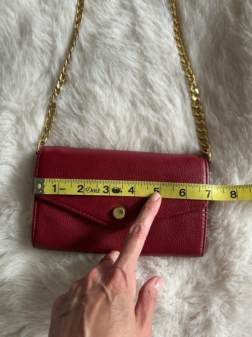 Stella and Max Red Leather Wallet w/ Removable Crossbody Chain Strap - Picture 6 of 8